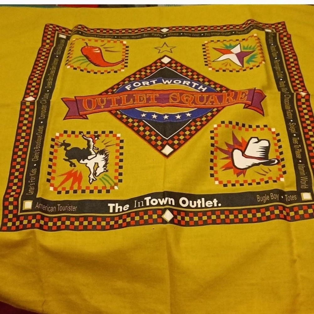 Fort Worth Outlet Square Yellow Graphic Bandana